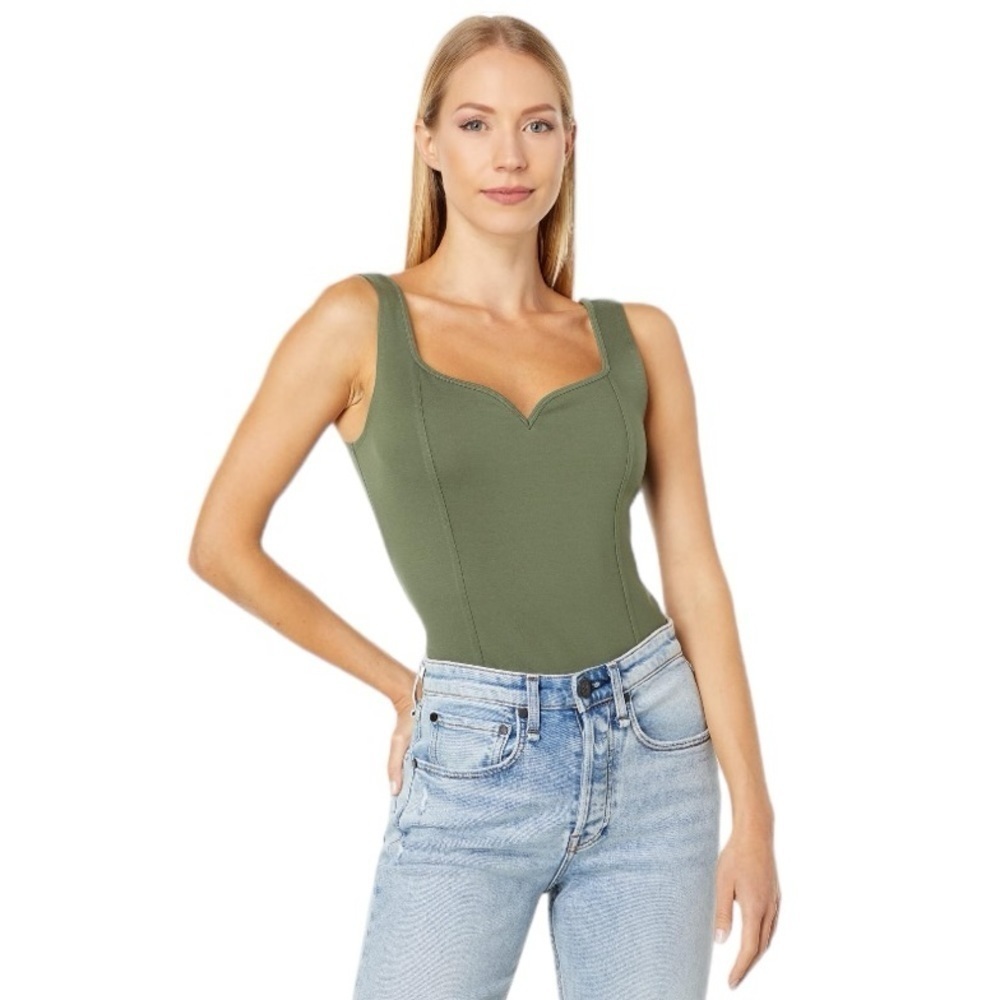 Abercrombie - NWOT Ponte Notch-Neck Bodysuit Sz M